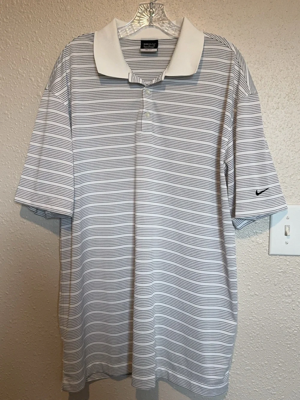 Nike Men’s White & Gray Striped Polo